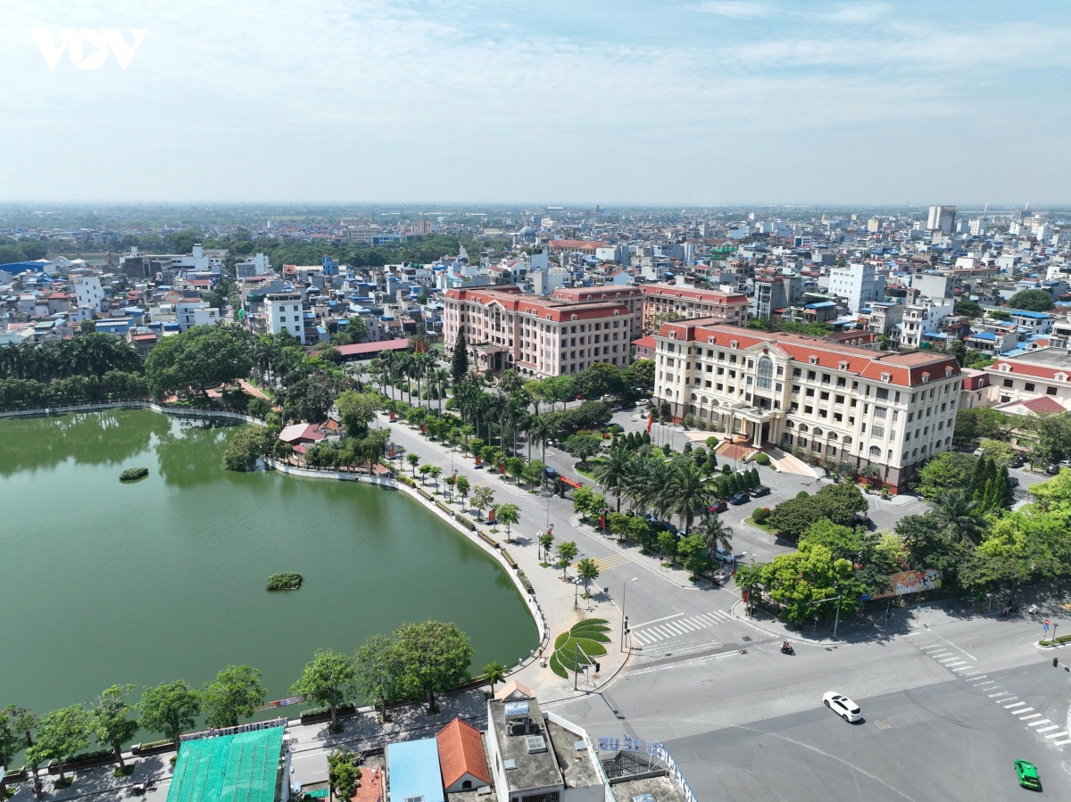 Chính thức bàn giao trụ sở UBND tỉnh Nam Định cũ cho phường Nam Định quản lý